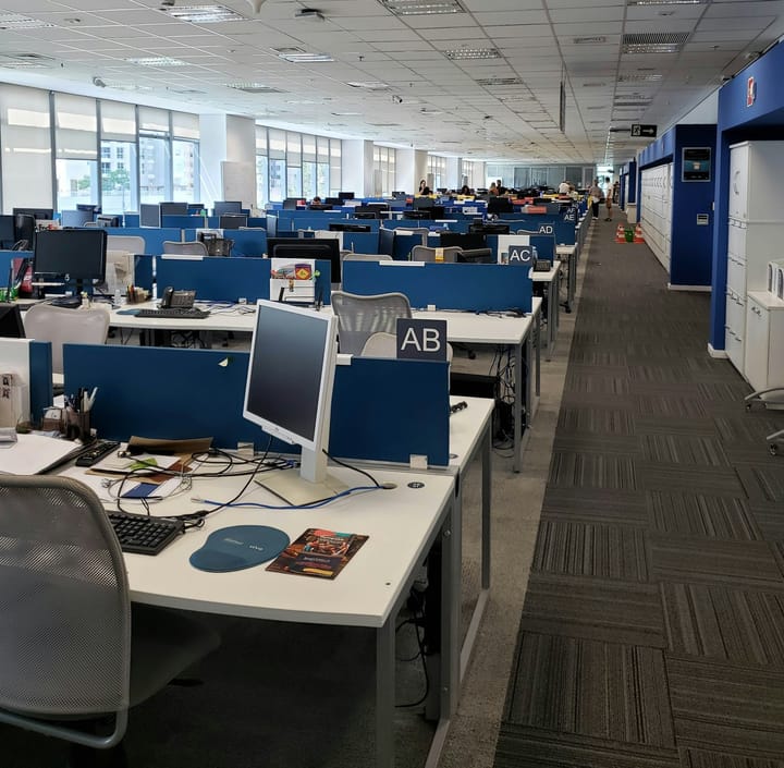 Micromanaged by Machines: Is AI the New Middle Manager?